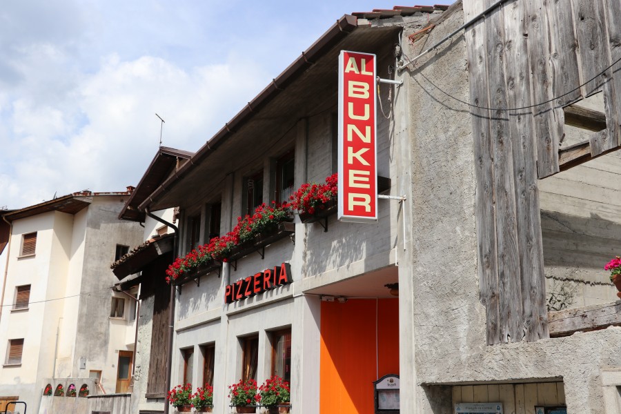 (c) innocente mentil, al bunker (c) innocente mentil, al bunker
